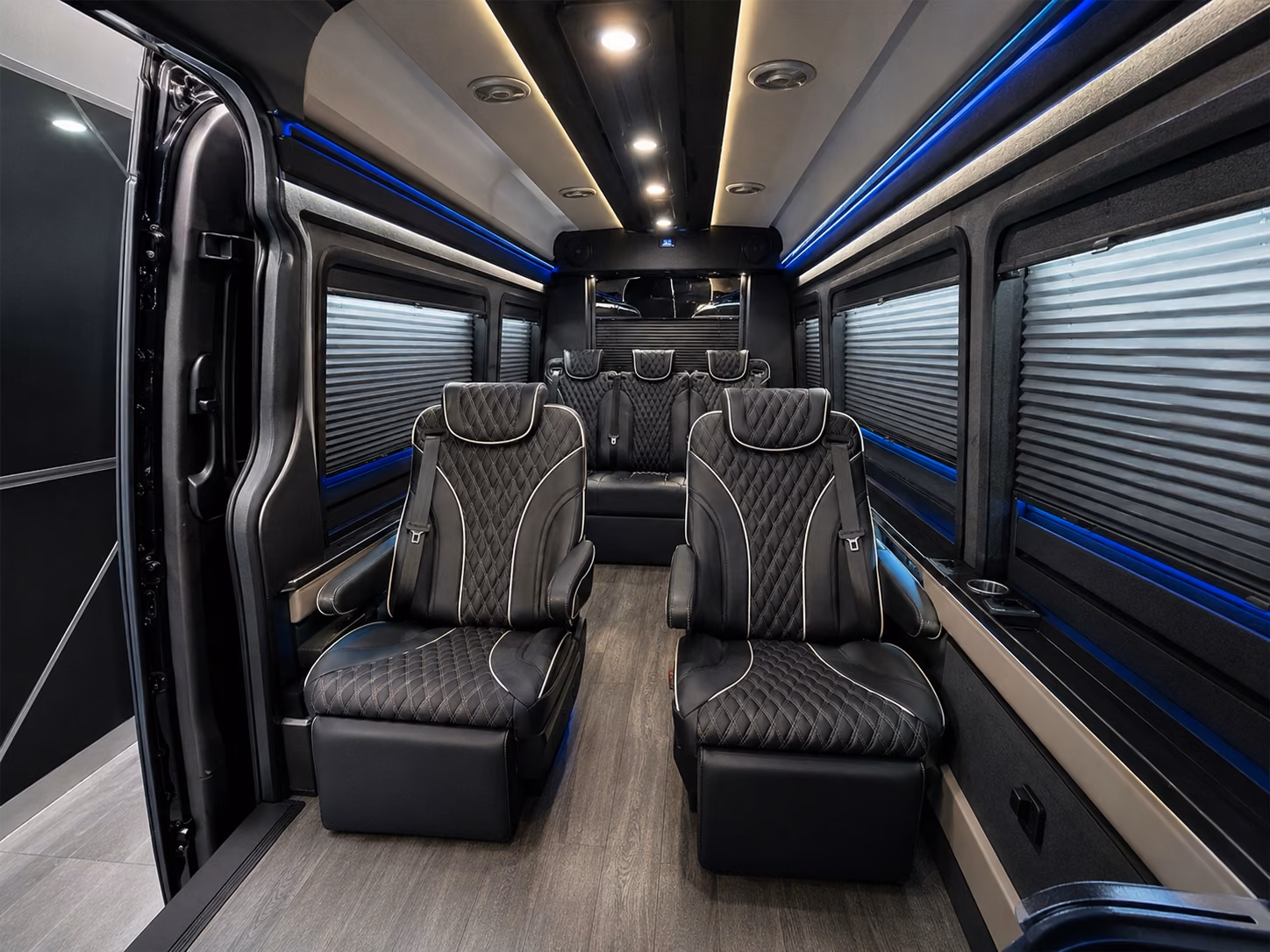 independence airport shuttle buses for employees